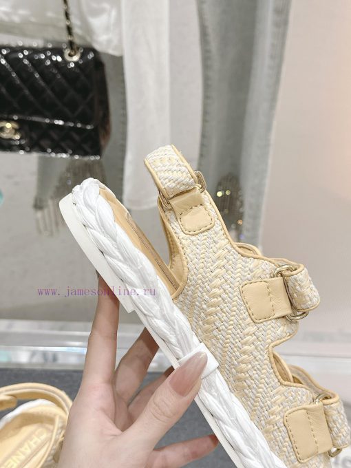 Latest news from 𝗖𝗛𝗔𝗡𝗘𝗟Chanel woolen beach shoes are too explosiveVersatile artifact, super p81k6ydq - Image 7