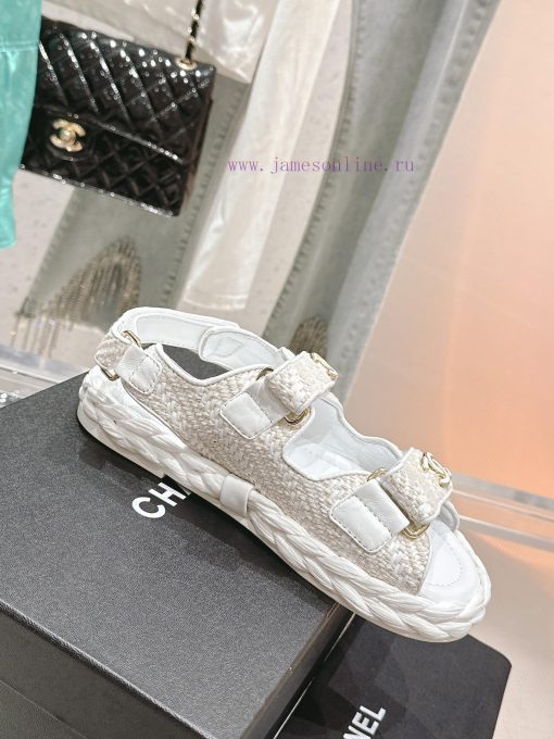 Latest news from 𝗖𝗛𝗔𝗡𝗘𝗟Chanel woolen beach shoes are too explosiveVersatile artifact, super w43jseda - Image 6