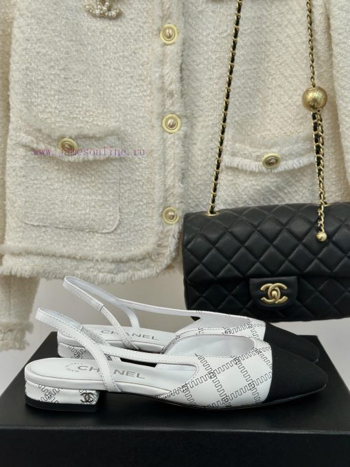 Chanel | Chanel Classic Sling BackColor blocked diamond grid thick heel empty sandalsAlthougzf2e4inv