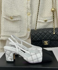 Chanel | Chanel Classic Sling BackColor blocked diamond grid thick heel empty sandalsAlthougknhodvlj
