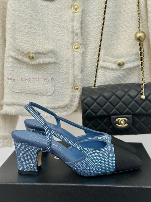 Chanel | Chanel Classic Water Diamond Backhole SandalsThis is probably the legendary princeswccpu13p
