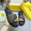 FENDI's latest wide padded slippers with brown FF jacquard and brown cowhide stitching, blacojexm7uv