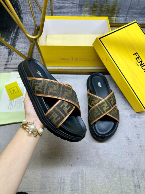FENDI cross strap slippers, brown FF jacquard fabric, detailed brown leather decoration, nonr5y28g49