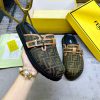 FENDI's latest round headed flat bottom slippers, made of brown FF jacquard fabric, decoratez4ts74eb