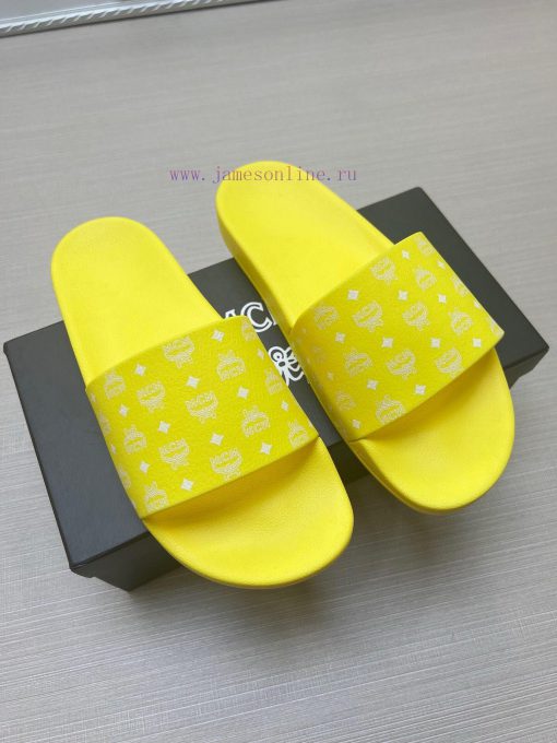 MCM's latest popular fashion slippers, with original 11 mold opening on the official websit4zrfeips - Image 4