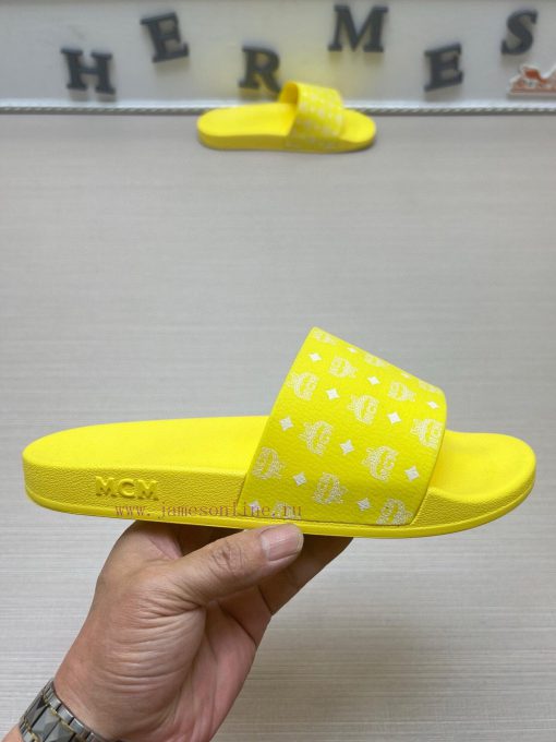 MCM's latest popular fashion slippers, with original 11 mold opening on the official websit4zrfeips - Image 6