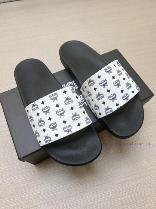 MCM's latest popular fashion slippers, with original 11 mold opening on the official website626v26un - Image 4