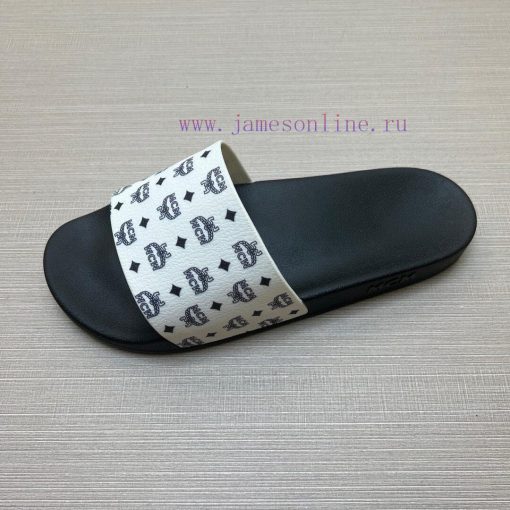 MCM's latest popular fashion slippers, with original 11 mold opening on the official website626v26un - Image 9