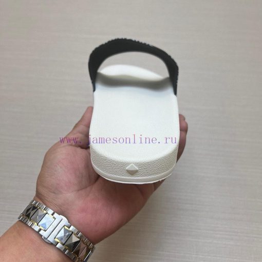 MCM's latest popular fashion slippers, with original 11 mold opening on the official websiteywvydrjd - Image 8