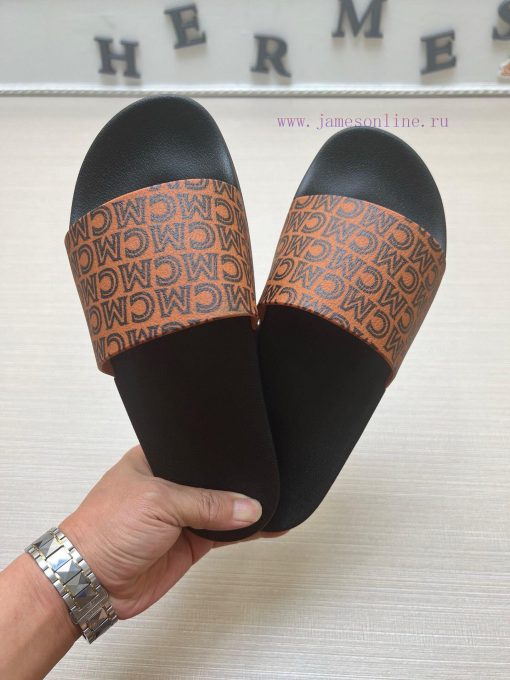 MCM's latest popular fashion slippers, with original 11 mold opening on the official websiteczc8vby6 - Image 3