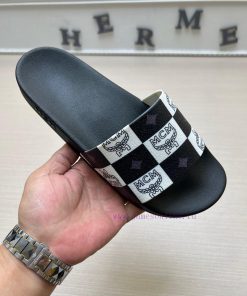 MCM's latest popular fashion slippers, with original 11 mold opening on the official website88w546uj