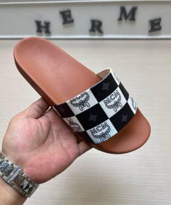 MCM's latest popular fashion slippers, with original 11 mold opening on the official websitekwz3xcj4