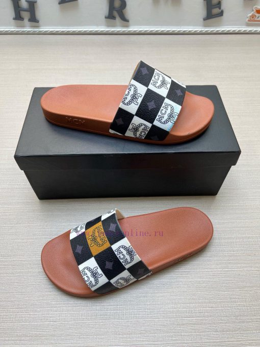 MCM's latest popular fashion slippers, with original 11 mold opening on the official websitekwz3xcj4 - Image 5
