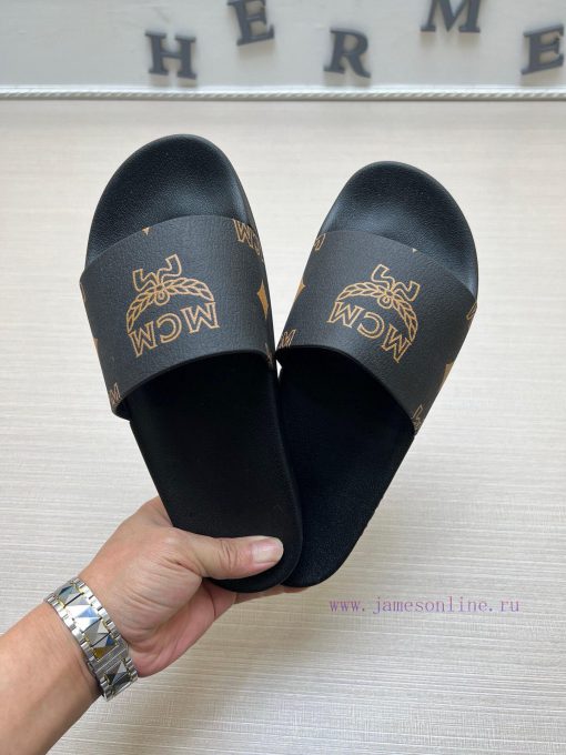 MCM's latest popular fashion slippers, with original 11 mold opening on the official website2metqoi1 - Image 3