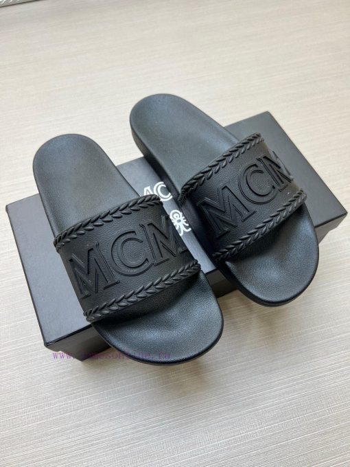 MCM's latest popular fashion slippers, with original 11 mold opening on the official website617w9if0 - Image 4