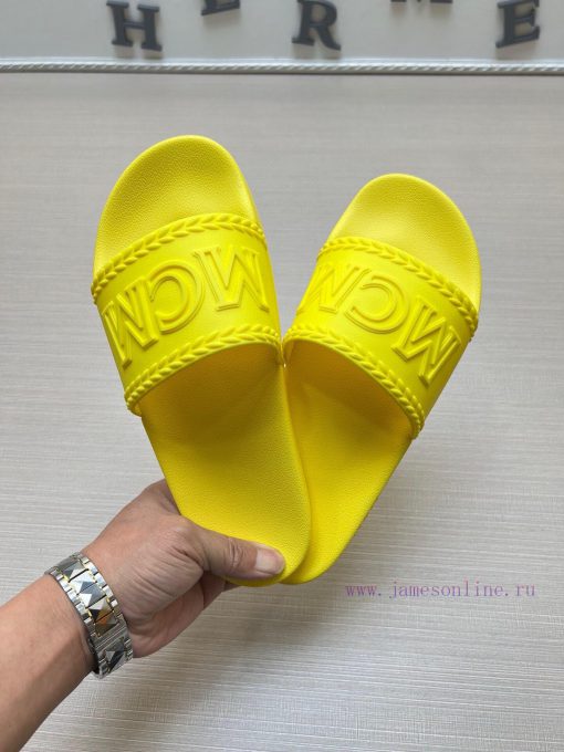 MCM's latest popular fashion slippers, with original 11 mold opening on the official websitqny4mwyz - Image 3