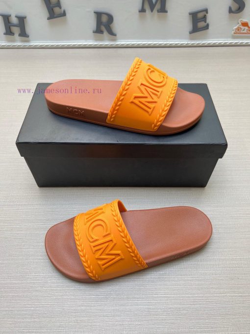 MCM's latest popular fashion slippers, with original 11 mold opening on the official websiteae19b17h - Image 5