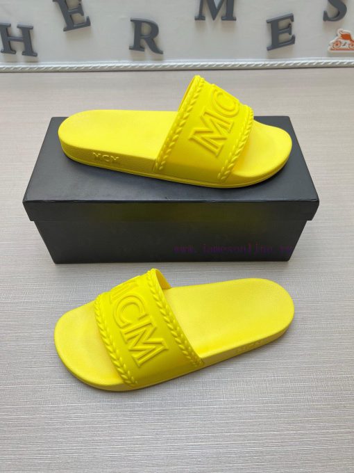 MCM's latest popular fashion slippers, with original 11 mold opening on the official websitqny4mwyz - Image 5
