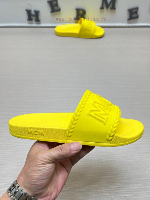 MCM's latest popular fashion slippers, with original 11 mold opening on the official websitqny4mwyz - Image 6