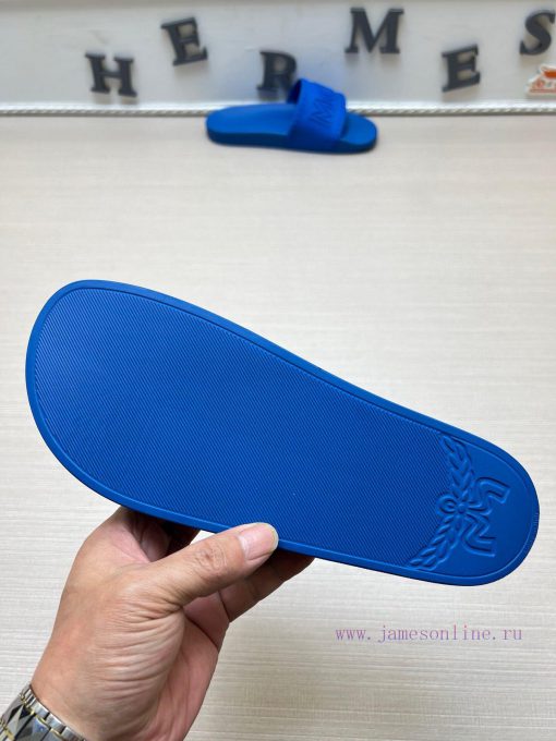 MCM's latest popular fashion slippers, with original 11 mold opening on the official websiteikr9dax6 - Image 10