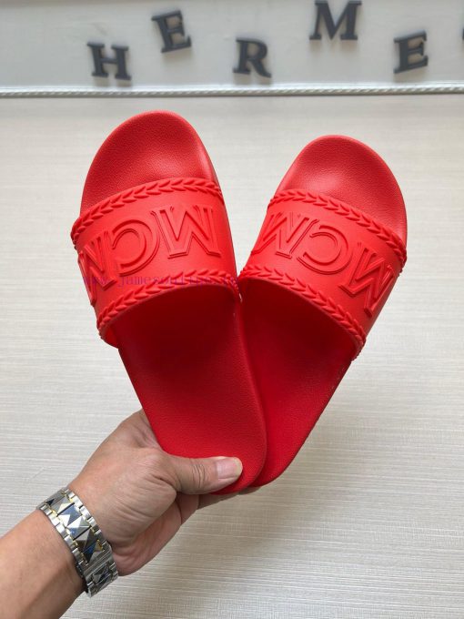 MCM's latest popular fashion slippers, with original 11 mold opening on the official website5umgo3yl - Image 3