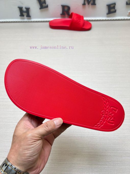 MCM's latest popular fashion slippers, with original 11 mold opening on the official website5umgo3yl - Image 10