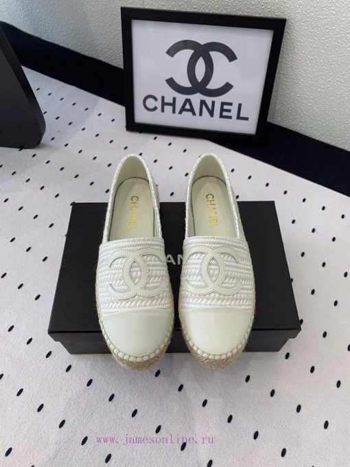 Chanel's new fisherman shoes are designed and made with heavy craftsmanship in summer. They pgoawsha - Image 2