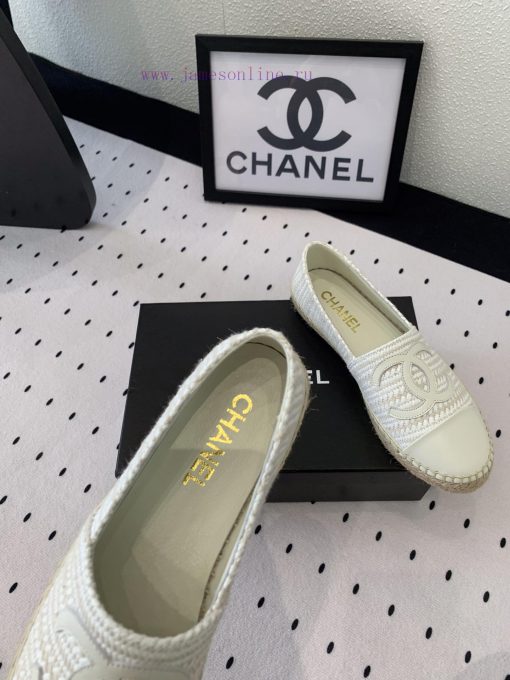 Chanel's new fisherman shoes are designed and made with heavy craftsmanship in summer. They pgoawsha - Image 4