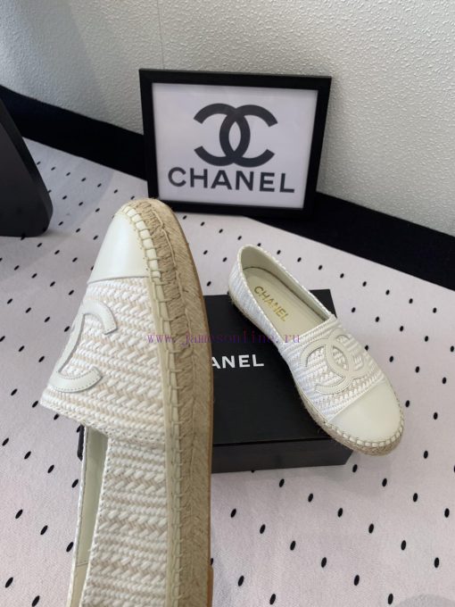 Chanel's new fisherman shoes are designed and made with heavy craftsmanship in summer. They pgoawsha - Image 5