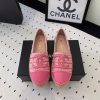 Chanel's new fisherman shoes are designed and made with heavy craftsmanship in summer. They i70wtzx5
