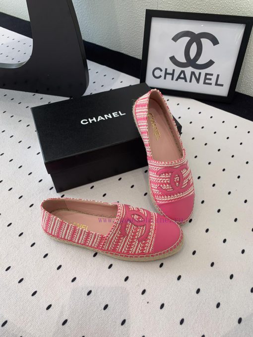 Chanel's new fisherman shoes are designed and made with heavy craftsmanship in summer. They i70wtzx5 - Image 3