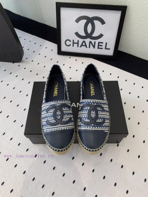 Chanel's new fisherman shoes are designed and made with heavy craftsmanship in summer. They 8tgqv7v5