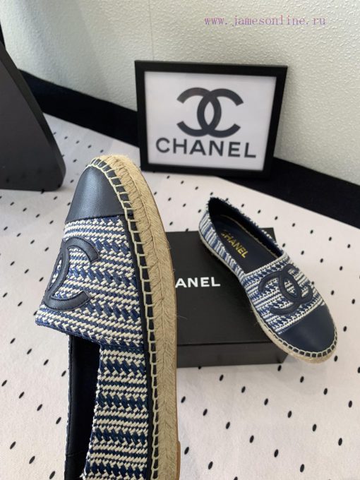 Chanel's new fisherman shoes are designed and made with heavy craftsmanship in summer. They 8tgqv7v5 - Image 7