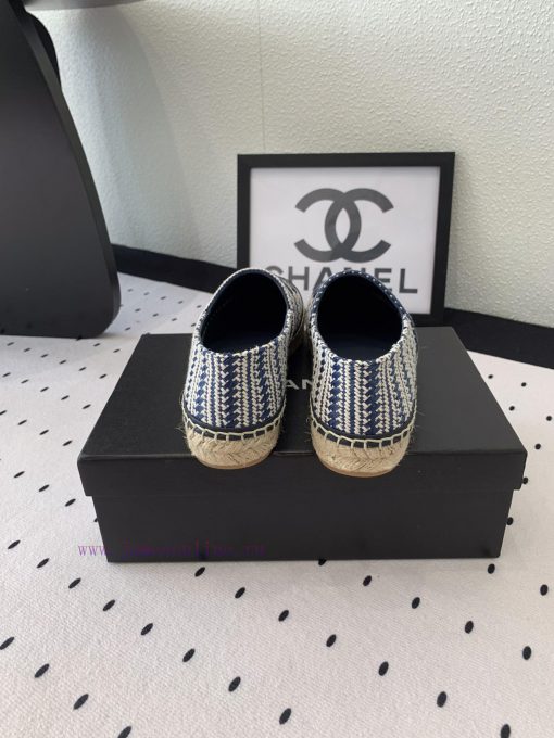 Chanel's new fisherman shoes are designed and made with heavy craftsmanship in summer. They 8tgqv7v5 - Image 9