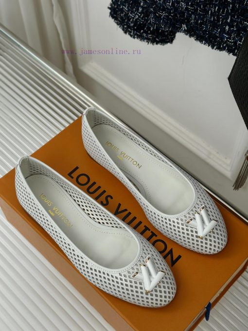 L * V Donkey 24S popular hollowed out designFlat sole shoesThe shoe upper is made of customiq91q5sl0 - Image 4