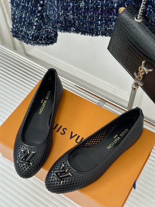 L * V Donkey 24S popular hollowed out designFlat sole shoesThe shoe upper is made of customizcxm191r - Image 3