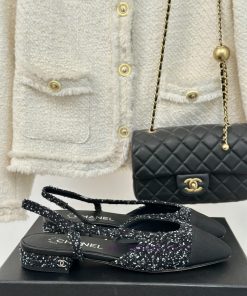 Chanel | Chanel Classic Sling BackColor blocked thick heel empty sandalsAlthough it is one oxo4i915y