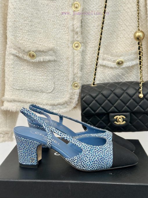 Chanel | Chanel Classic Sling BackColor blocked thick heel empty sandalsAlthough it is one oiw2ls0hu