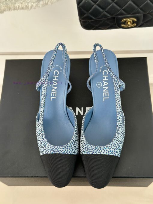 Chanel | Chanel Classic Sling BackColor blocked thick heel empty sandalsAlthough it is one oiw2ls0hu - Image 5