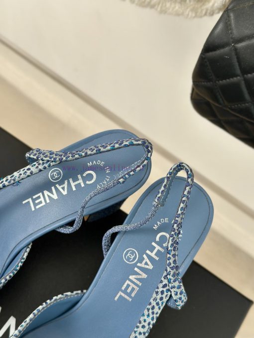 Chanel | Chanel Classic Sling BackColor blocked thick heel empty sandalsAlthough it is one oiw2ls0hu - Image 9