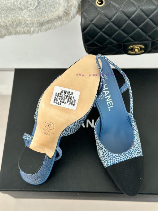 Chanel | Chanel Classic Sling BackColor blocked thick heel empty sandalsAlthough it is one or1xv1f9e - Image 10