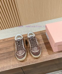 𝐌𝐢𝐮𝐌𝐢𝐮 Miu Miu's new American retro style~A must-have for dirty shoes with a stylish and styavhpq4xz