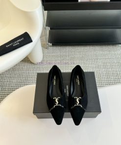 SAINT LAURENT YSL pointed flat sole single shoeWho loves these retro animal patterned flat sa4pfxmc5