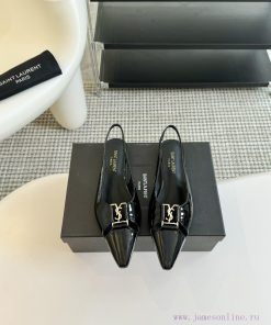 SAINT LAURENT 24/Pointed Flat SandalsWho loves YSL so much? These retro animal patterned flayq084r9g