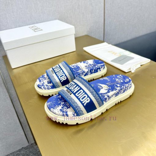 Dior - Dior 2024 Early Spring New Reverse Thick Bottom Jelly Color Women's SandalsCD letter nr1gw4ps - Image 4