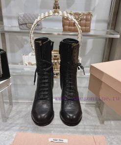 The strap design of the 24SS autumn and winter new short boots is full of sense, showcasing h1syaswv