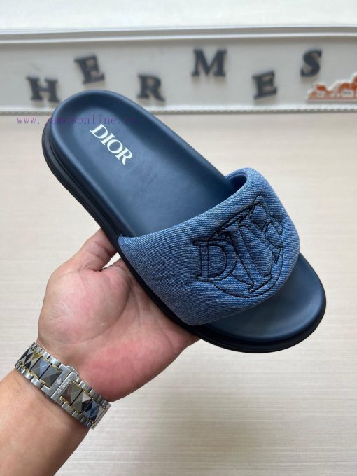 Dior men's slippers, a popular item on the official Dior website, are now available for saledyb1l1ub - Image 2
