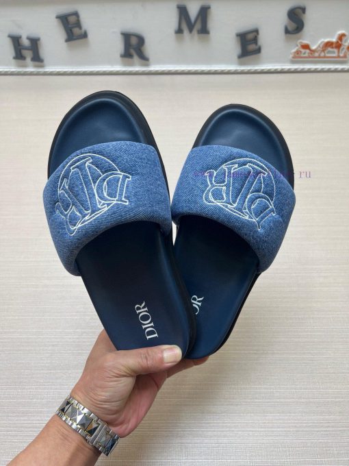 Dior men's slippers, a popular item on the official Dior website, are now available for salerns23b4i - Image 3