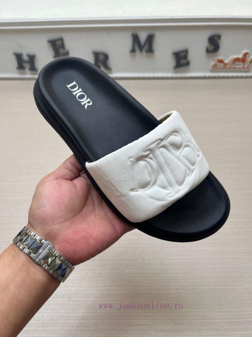 Dior men's slippers, a popular item on the official Dior website, are now available for salegh2r7hym