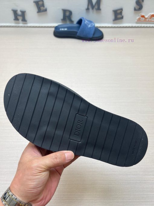 Dior men's slippers, a popular item on the official Dior website, are now available for salerns23b4i - Image 10